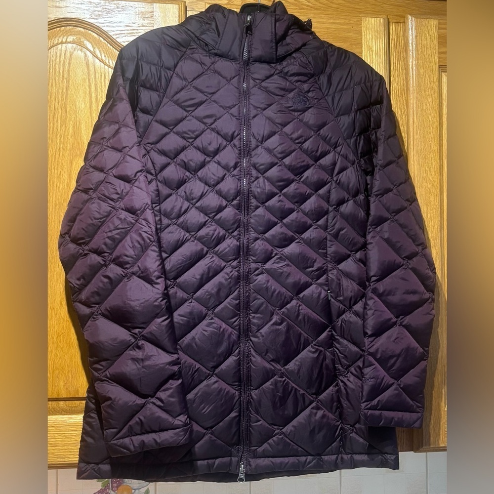 The North Face Women's Purple Down Light Puffer Jacket Small EUC - Picture 2 of 10